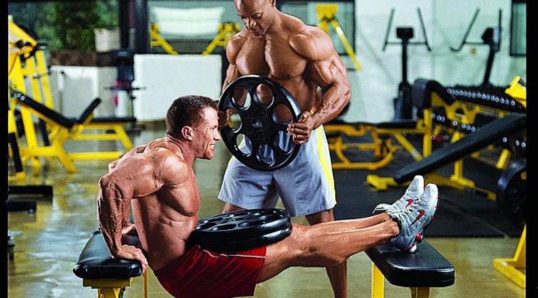 Arm Training Tips Weighted Bench Dip for Bigger Triceps